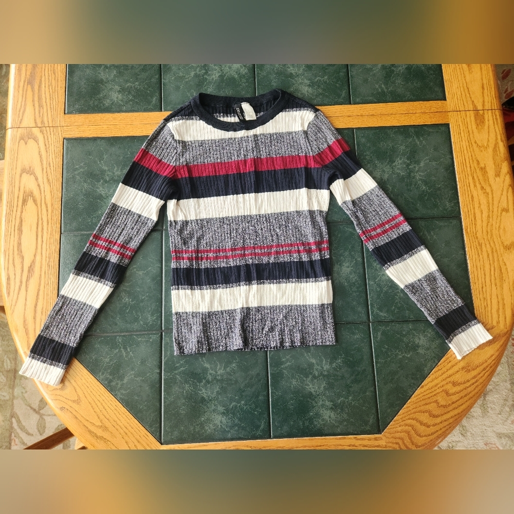Divide striped sweater size small